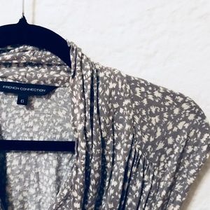 FRENCH CONNECTION Gray/White Print Dress With Tie